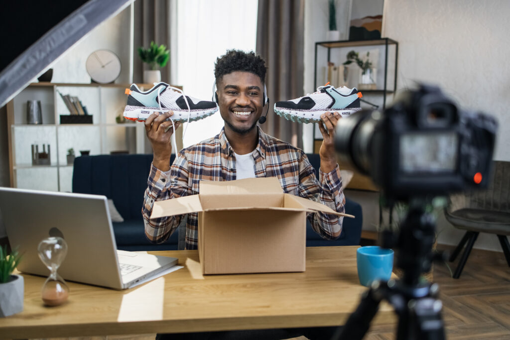How to Dropship on Shopify