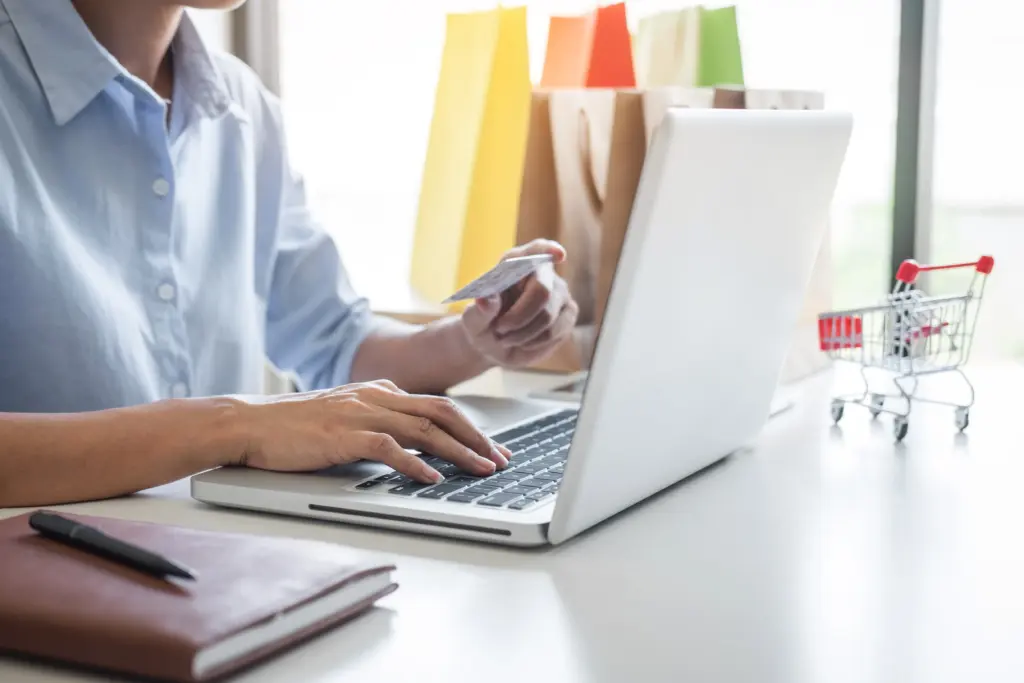 Is It Ecommerce Or E Commerce Willoughby Hills Ohio